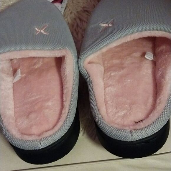 NWT Memory Foam Slip on Slippers for Women Size 7.5-8 - Picture 5 of 7